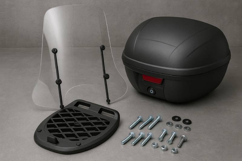 Parabrezza e bauletti scooter: misure e attacchi