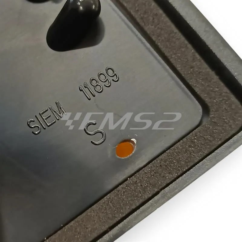 Coppia frecce posteriori originali Siem complete di gemma arancio per Piaggio Vespa PX prodotte fino al 2007 con corpo plastica nera, ricambio 1731-OR