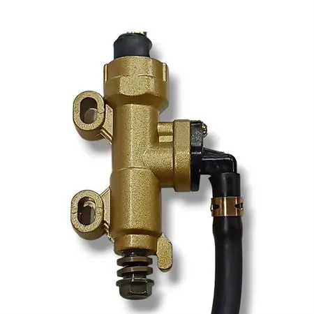 Pompa freno posteriore universale completa di serbatoio olio idraulico e interasse fori attacco da 38,0 fino a 52,0 mm ricambio 282049C