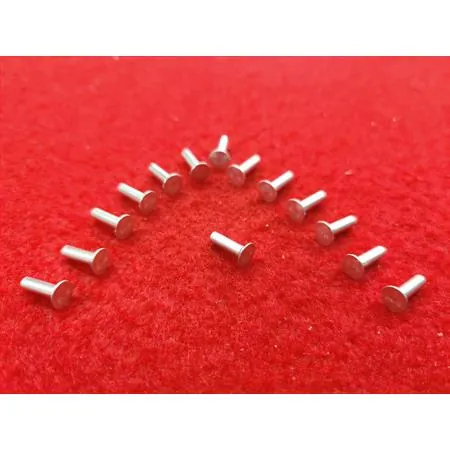 Confezione high quality Cif di puntali cromati e ribattini in alluminio per serie strisce pedana Piaggio Vespa small frame 50 e 125 cc, ricambio C00157-HQ