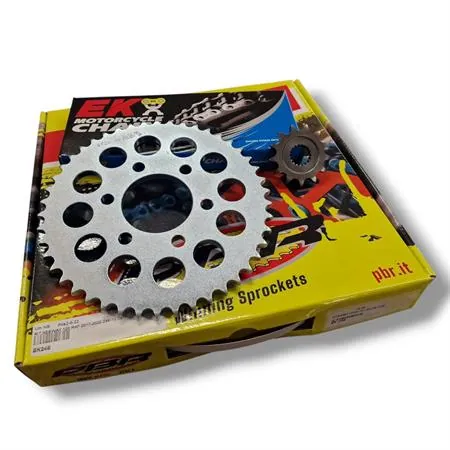 Kit Pignone, corona, catena PBR con corona acciaio Z46, pignone acciaio Z13 e catena EK passo 428 DEH con 130 maglie per Keeway 125 RKF prodotte dal 2017 al 2020, ricambio EK248